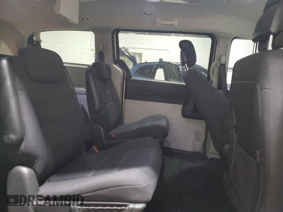 2010 Dodge Grand Caravan Crew with VIN 2D4RN6DX7AR463122, listed as a Copart auction lot 48768635 with 102,497 mi miles and Salvage Title. Bid and sale history available at DreamBid. Image 11.
