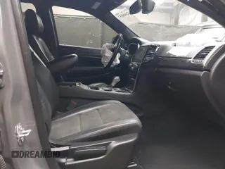 2020 Jeep Grand Cherokee Altitude z VIN 1C4RJFAG0LC163818, wystawiony jako IAAI lot #42009857 z przebiegiem 77 843 mil mil oraz . Historia ofert i sprzedaży dostępna na DreamBid. Obrazek 5.