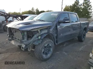 2019 Ram 1500 Rebel z VIN 1C6SRFLT5KN745301, wystawiony jako Copart lot #70828774 z przebiegiem 81 580 mil mil oraz Szkoda całkowita • Salvage title. Historia ofert i sprzedaży dostępna na DreamBid. Obrazek 1.