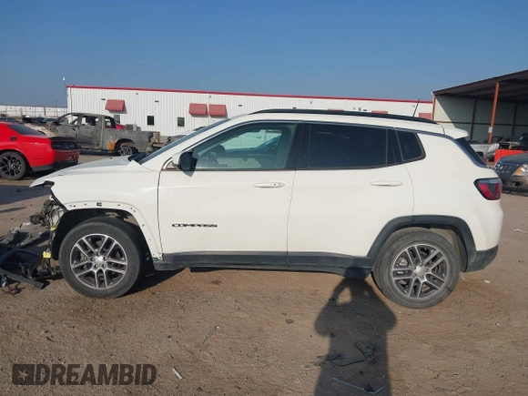 2020 Jeep Compass Latitude with VIN 3C4NJCBB1LT154890, listed as a IAAI auction lot 41787648 with Not Provided miles and . Bid and sale history available at carsss.com. Image 15.