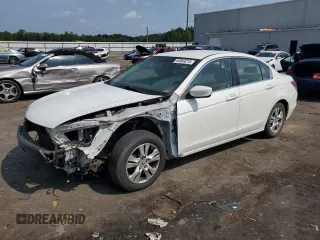 2009 Honda Accord LX-P with VIN JHMCP26409C013775, listed as a Copart auction lot 60889215 with 303,704 mi miles and Clean title. Bid and sale history available at DreamBid. Image 1.