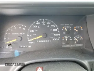 1997 GMC Suburban with VIN 3GKFK16R4VG519902, listed as a Copart auction lot 79031204 with 195,624 mi miles and Salvage Title. Bid and sale history available at DreamBid. Image 9.