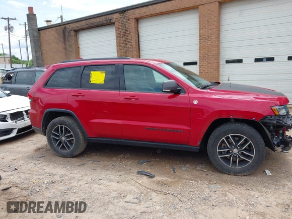 2018 Jeep Grand Cherokee Trailhawk с VIN 1C4RJFLT2JC105507, выставлен на аукционе IAAI как лот 42388383 с пробегом 67 725 миль миль и . История ставок и продаж доступна на DreamBid. Изображение 13.