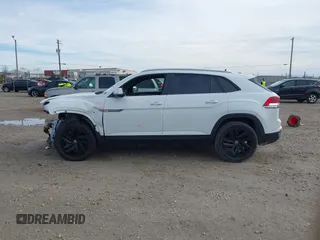 2022 Volkswagen Atlas SE with VIN 1V2JE2CA5NC220468, listed as a IAAI auction lot 40873030 with 78,867 mi miles and . Bid and sale history available at DreamBid. Image 15.