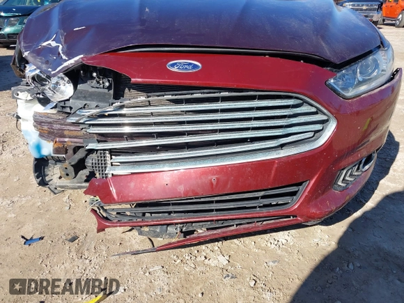 2013 Ford Fusion SE with VIN 3FA6P0HR8DR182132, listed as a IAAI auction lot 41826006 with 241,124 mi miles. Bid and sale history available at carsss.com. Image 12.