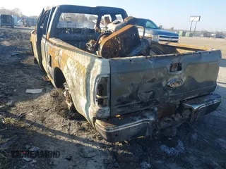 2015 Ford F-250 XLT with VIN 1FT7X2B61FEB11921, listed as a IAAI auction lot 40800033 with Not provided miles and . Bid and sale history available at DreamBid. Image 3.