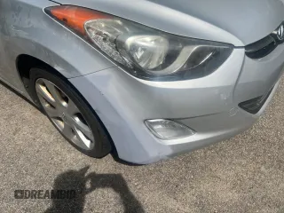 2013 Hyundai Elantra GLS с VIN KMHDH4AE2DU83581, выставлен на аукционе Copart как лот 59219095 с пробегом 154 778 миль миль и Чистый • Clean title. История ставок и продаж доступна на DreamBid. Изображение 6.