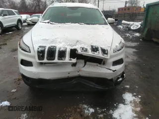 2015 Jeep Cherokee Latitude с VIN 1C4PJMCB5FW509555, выставлен на аукционе IAAI как лот 41146991 с пробегом 173 745 миль миль и . История ставок и продаж доступна на DreamBid. Изображение 6.