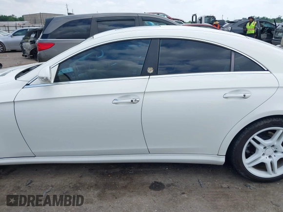 2006 Mercedes-Benz CLS 500 с VIN WDDDJ75X26A062201, выставлен на аукционе IAAI как лот 42121649 с пробегом 153 951 миль миль и . История ставок и продаж доступна на DreamBid. Изображение 14.