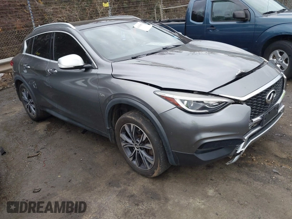 2017 Infiniti QX30 Luxury with VIN SJKCH5CR3HA031551, listed as a IAAI auction lot 41433856 with 113,570 mi miles. Bid and sale history available at carsss.com. Image 1.
