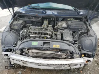 2005 MINI Hardtop with VIN WMWRC33595TJ72148, listed as a Copart auction lot 54310325 with 189,243 mi miles and Salvage title. Bid and sale history available at DreamBid. Image 11.