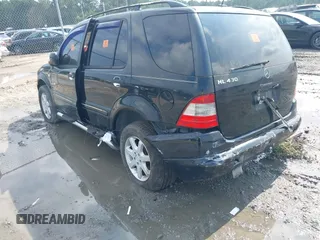 2001 Mercedes-Benz M 320/430/500 with VIN 4JGAB72E91A258881, listed as a IAAI auction lot 42685193 with Not provided miles and . Bid and sale history available at DreamBid. Image 3.