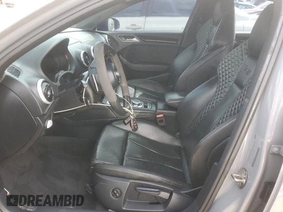 2018 Audi RS 3 z VIN WUABWGFF2J1903261, wystawiony jako Copart lot #73920914 z przebiegiem 49 742 mil mil oraz Nie do naprawy • Non repairable. Historia ofert i sprzedaży dostępna na DreamBid. Obrazek 7.