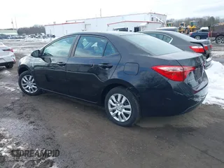 2018 Toyota Corolla L z VIN 5YFBURHE0JP801312, wystawiony jako IAAI lot #41235233 z przebiegiem 92 340 mil mil oraz . Historia ofert i sprzedaży dostępna na DreamBid. Obrazek 3.