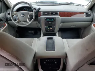2009 GMC Yukon SLE w/3SB with VIN 1GKFK23089R231009, listed as a Copart auction lot 79040824 with 226,126 mi miles and Clean Title. Bid and sale history available at carsss.com. Image 8.