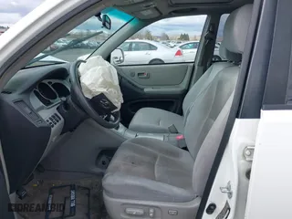 2006 Toyota Highlander w/3rd Row with VIN JTEEP21A560149531, listed as a IAAI auction lot 41812138 with 178,140 mi miles. Bid and sale history available at carsss.com. Image 5.