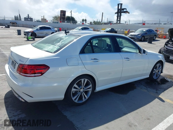 2014 Mercedes-Benz E 350 Luxury with VIN WDDHF8JB0EA906544, listed as a IAAI auction lot 41778146 with 68,564 mi miles and . Bid and sale history available at DreamBid. Image 4.