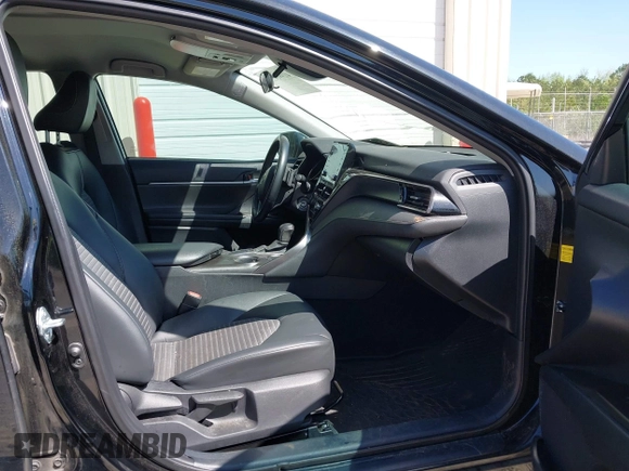 2022 Toyota Camry SE z VIN 4T1G11AK0NU657071, wystawiony jako IAAI lot #41991413 z przebiegiem 86 272 mil mil oraz . Historia ofert i sprzedaży dostępna na DreamBid. Obrazek 5.