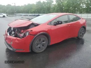 2023 Toyota Prius LE z VIN JTDACAAU7P3002906, wystawiony jako Copart lot #56952795 z przebiegiem 38 900 mil mil oraz Nie do naprawy • Non repairable. Historia ofert i sprzedaży dostępna na DreamBid. Obrazek 1.