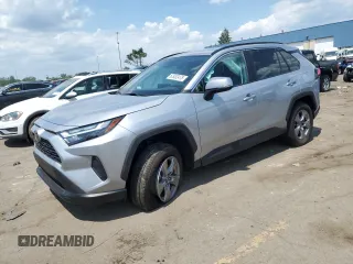 2024 Toyota RAV4 XLE with VIN 2T3P1RFV4RC403444, listed as a Copart auction lot 62932475 with 3,245 mi miles and Clean title. Bid and sale history available at DreamBid. Image 1.