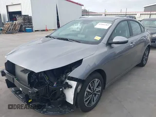 2024 Kia Forte LXS z VIN 3KPF24AD6RE836512, wystawiony jako IAAI lot #42166367 z przebiegiem 3 352 mil mil oraz . Historia ofert i sprzedaży dostępna na DreamBid. Obrazek 21.