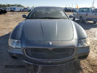 2006 Maserati Quattroporte z VIN ZAMCE39A860026491, wystawiony jako Copart lot #43785435 z przebiegiem 65 168 mil mil oraz Czysty tytuł • Clean title. Historia ofert i sprzedaży dostępna na DreamBid. Obrazek 5.