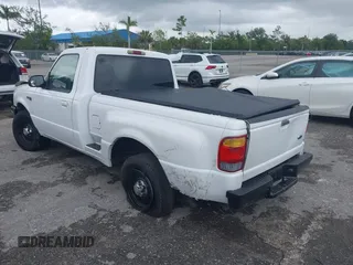 1999 Ford Ranger XL z VIN 1FTYR10V8XPB30426, wystawiony jako IAAI lot #41990831 z przebiegiem 151 866 mil mil oraz . Historia ofert i sprzedaży dostępna na DreamBid. Obrazek 3.