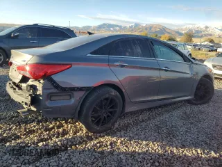 2014 Hyundai Sonata Limited with VIN 5NPEC4AB7EH855115, listed as a Copart auction lot 78449184 with Not Provided miles and Salvage Title. Bid and sale history available at DreamBid. Image 3.