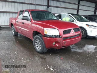 2008 Mitsubishi Raider LS z VIN 1Z7HC28K48S619894, wystawiony jako IAAI lot #42400123 z przebiegiem 246 929 mil mil oraz . Historia ofert i sprzedaży dostępna na DreamBid. Obrazek 1.