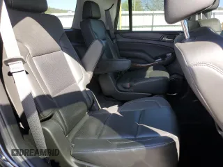 2018 Chevrolet Tahoe Premier z VIN 1GNSCCKJ8JR272453, wystawiony jako Copart lot #53298115 z przebiegiem 115 558 mil mil oraz Szkoda całkowita • Salvage title. Historia ofert i sprzedaży dostępna na DreamBid. Obrazek 11.