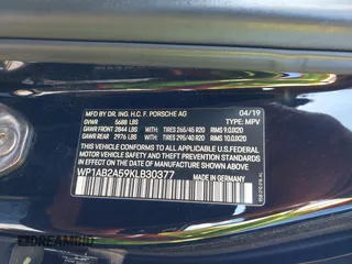 2019 Porsche Macan S z VIN WP1AB2A59KLB30377, wystawiony jako IAAI lot #41913427 z przebiegiem 73 109 mil mil oraz . Historia ofert i sprzedaży dostępna na DreamBid. Obrazek 9.