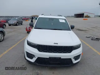 2024 Jeep Grand Cherokee Altitude with VIN 1C4RJHAG1RC707103, listed as a IAAI auction lot 41964830 with 27,302 mi miles and . Bid and sale history available at DreamBid. Image 13.