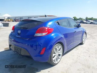 2012 Hyundai Veloster w/Gray Int с VIN KMHTC6AD5CU077688, выставлен на аукционе IAAI как лот 42856328 с пробегом 54 849 миль миль и . История ставок и продаж доступна на DreamBid. Изображение 4.