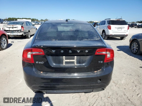 2015 Volvo S60 T5 Drive-E Platinum with VIN YV140MFD6F2301849, listed as a Copart auction lot 82231124 with Not Provided miles and Clean Title. Bid and sale history available at carsss.com. Image 6.