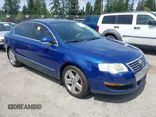 2008 Volkswagen Passat Komfort z VIN WVWAK73C78P083555, wystawiony jako IAAI lot #42354001 z przebiegiem 151 048 mil mil oraz . Historia ofert i sprzedaży dostępna na DreamBid. Obrazek 1.