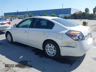 2010 Nissan Altima 2.5 S with VIN 1N4AL2AP6AC192680, listed as a IAAI auction lot 42152115 with Not Provided miles. Bid and sale history available at carsss.com. Image 3.