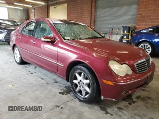 2003 Mercedes-Benz C 320 with VIN WDBRF64JX3E011458, listed as a Copart auction lot 45239835 with 203,013 mi miles and Salvage title. Bid and sale history available at DreamBid. Image 4.
