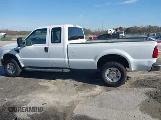 2008 Ford Super Duty F-250 SRW XL with VIN 1FTSX215X8EB47211, listed as a IAAI auction lot 41835753 with 274,515 mi miles. Bid and sale history available at carsss.com. Image 15.