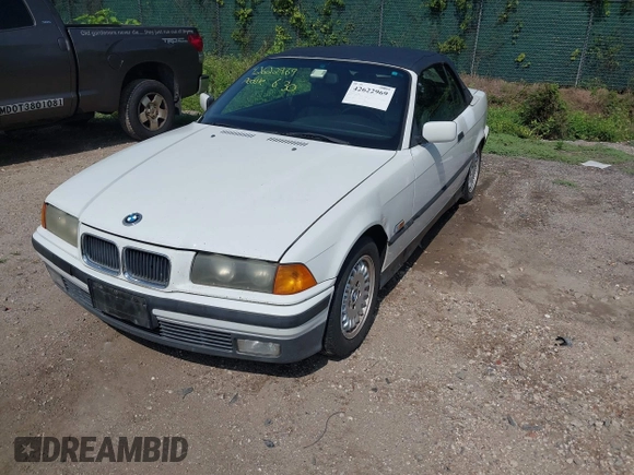 1995 BMW 3 Series с VIN WBABJ5320SJC83061, выставлен на аукционе IAAI как лот 42622969 с пробегом 221 495 миль миль и . История ставок и продаж доступна на DreamBid. Изображение 2.