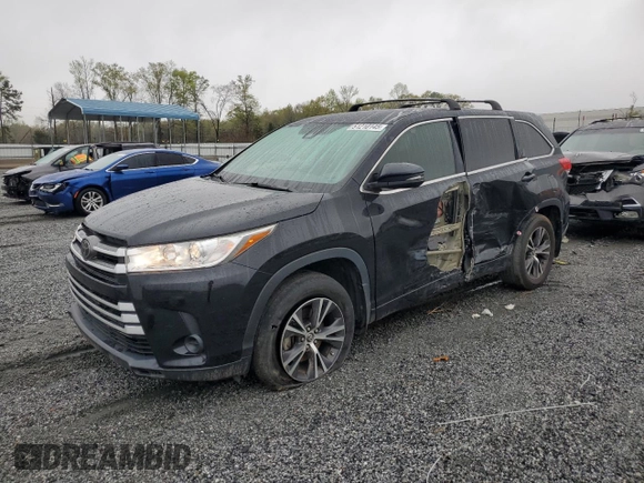 2017 Toyota Highlander LE z VIN 5TDBZRFH4HS436049, wystawiony jako Copart lot #51210145 z przebiegiem 109 492 mil mil oraz Szkoda całkowita • Salvage title. Historia ofert i sprzedaży dostępna na DreamBid. Obrazek 1.