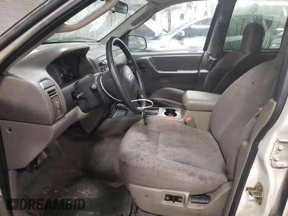 2004 Jeep Grand Cherokee Laredo with VIN 1J4GX48S64C114641, listed as a Copart auction lot 83894884 with 109,773 mi miles and Non repairable. Bid and sale history available at DreamBid. Image 7.
