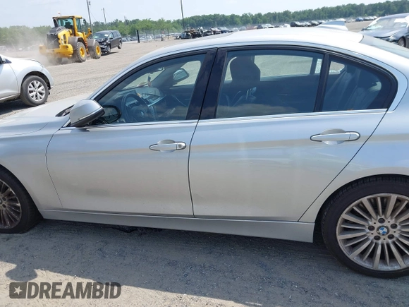 2013 BMW 3 Series 335i xDrive with VIN WBA3B9G57DNP39692, listed as a IAAI auction lot 42424788 with Not provided miles and . Bid and sale history available at DreamBid. Image 13.