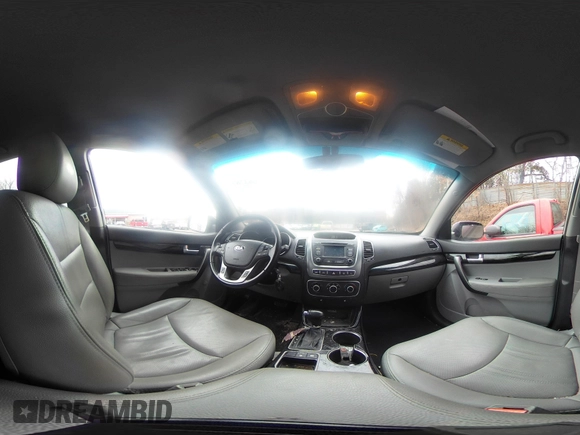 2015 Kia Sorento LX with VIN 5XYKTCA65FG632435, listed as a IAAI auction lot 41663787 with 126,722 mi miles. Bid and sale history available at carsss.com. Image 19.
