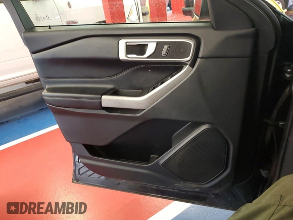 2022 Ford Explorer XLT z VIN 1FMSK8DH2NGA49020, wystawiony jako IAAI lot #42737669 z przebiegiem 113 573 mil mil oraz . Historia ofert i sprzedaży dostępna na DreamBid. Obrazek 5.