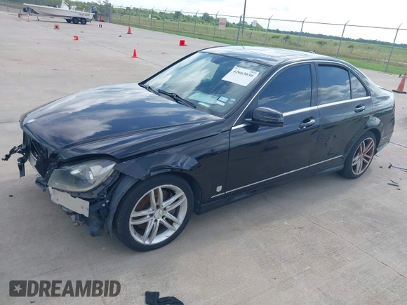 2013 Mercedes-Benz C 300 Sport с VIN WDDGF8AB0DR296995, выставлен на аукционе IAAI как лот 42663030 с пробегом 140 805 миль миль и . История ставок и продаж доступна на DreamBid. Изображение 18.