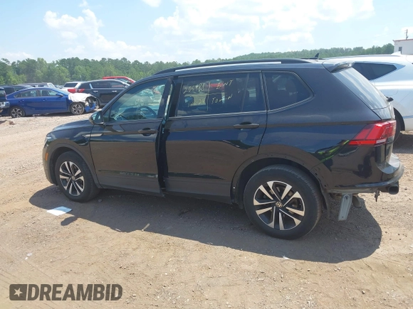 2024 Volkswagen Tiguan S с VIN 3VVRB7AX2RM041909, выставлен на аукционе IAAI как лот 42665616 с пробегом 43 092 миль миль и . История ставок и продаж доступна на DreamBid. Изображение 14.