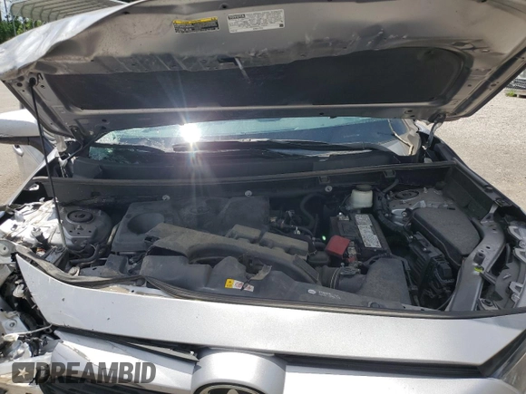 2021 Toyota RAV4 LE z VIN 2T3K1RFV1MC165880, wystawiony jako Copart lot #60464755 z przebiegiem 74 191 mil mil oraz Szkoda całkowita • Salvage title. Historia ofert i sprzedaży dostępna na DreamBid. Obrazek 12.