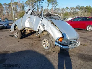 2002 Ford Ranger XL Fleet with VIN 1FTYR44U32PA22646, listed as a IAAI auction lot 41475616 with 314,915 mi miles. Bid and sale history available at carsss.com. Image 1.