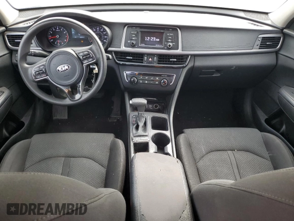 2017 Kia Optima LX z VIN 5XXGT4L34HG139643, wystawiony jako Copart lot #54663845 z przebiegiem 188 053 mil mil oraz Szkoda całkowita • Salvage title. Historia ofert i sprzedaży dostępna na DreamBid. Obrazek 8.
