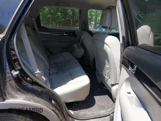 2012 Kia Sorento LX z VIN 5XYKT3A64CG298779, wystawiony jako IAAI lot #42303831 z przebiegiem 251 666 mil mil oraz . Historia ofert i sprzedaży dostępna na DreamBid. Obrazek 8.